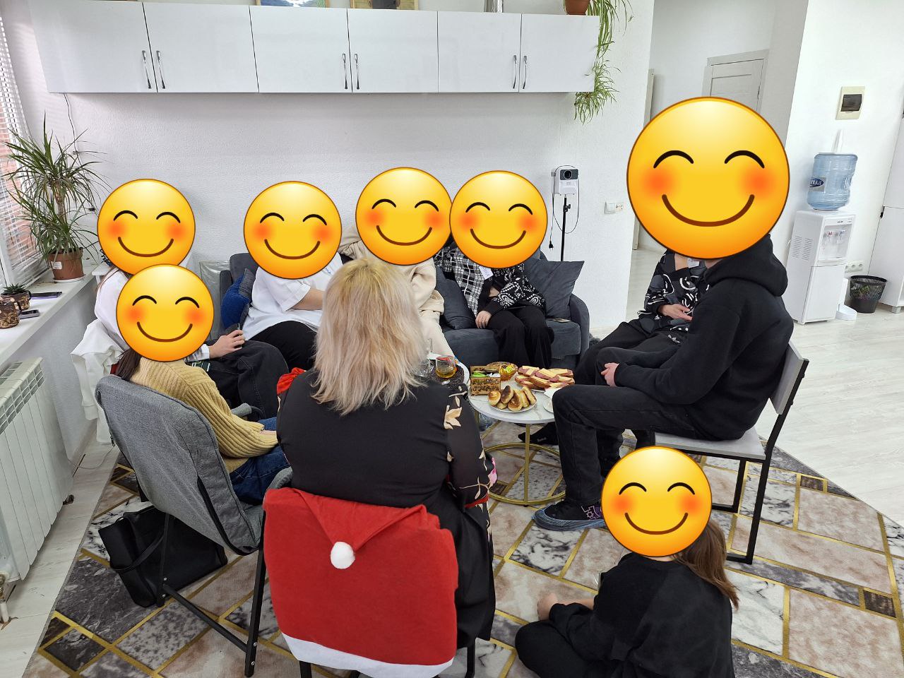 Наша команда уже начала работать. 